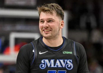 Patrick Mahomes Cheers for Luka Doncic as Dallas Mavericks Start Strong in NBA Playoffs