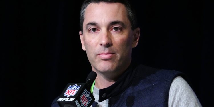 NFL News: "We’ll see how it plays out” - Las Vegas Raiders GM Tom Telesco Throws Light on Exciting QB Battle Gardner Minshew vs. Aidan O'Connell