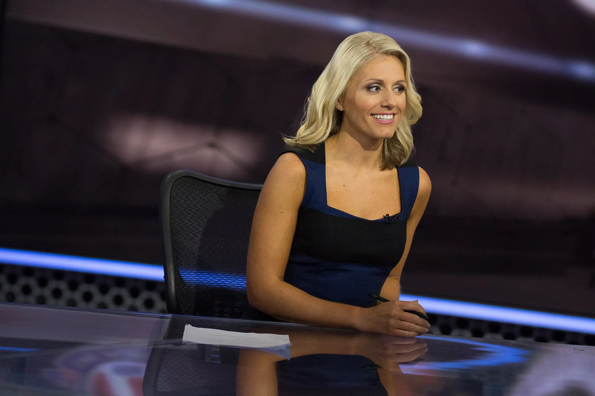 Rebecca Lowe, sports reporter