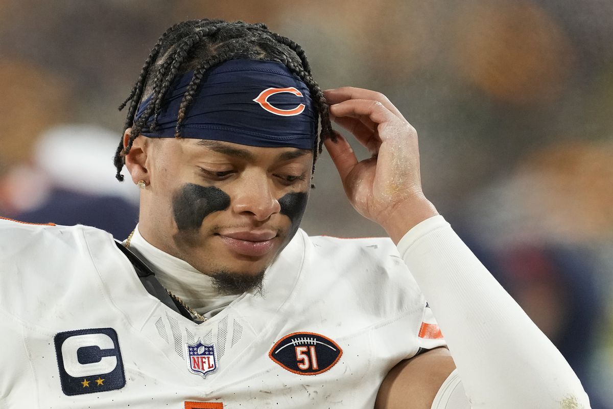 NFL News: How the Bond Between Justin Fields and Russell Wilson Is Impacting the Pittsburgh Steelers?