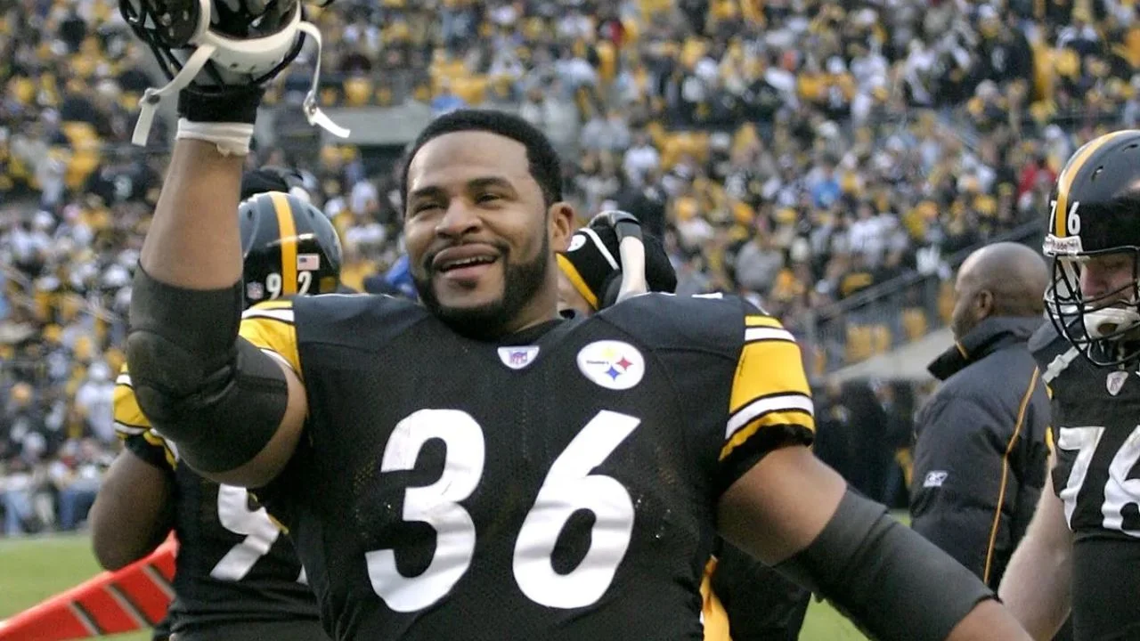 NFL News: “110 Percent Effort Will Drive Playoff Push”, Pittsburgh Steelers’ Jerome Bettis Hypes Russell Wilson-Justin Fields Rivalry