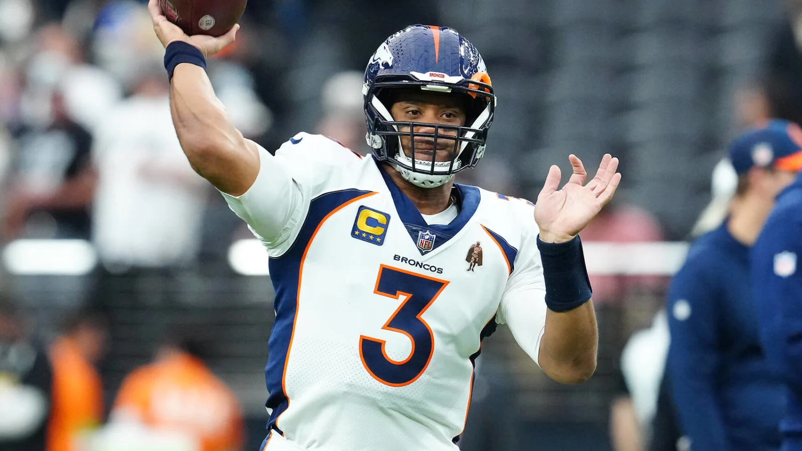 NFL News: Pittsburgh Steelers’ Bold NFL 2024 QB Gambit, Russell Wilson and Justin Fields Poised for High-Stakes Showdown