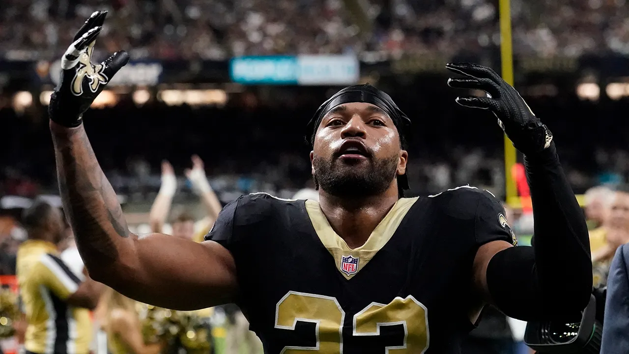 NFL News: Marshon Lattimore Engaged In Positive Conversation With Coach Dennis Allen, Likely To Stay With New Orleans Saints