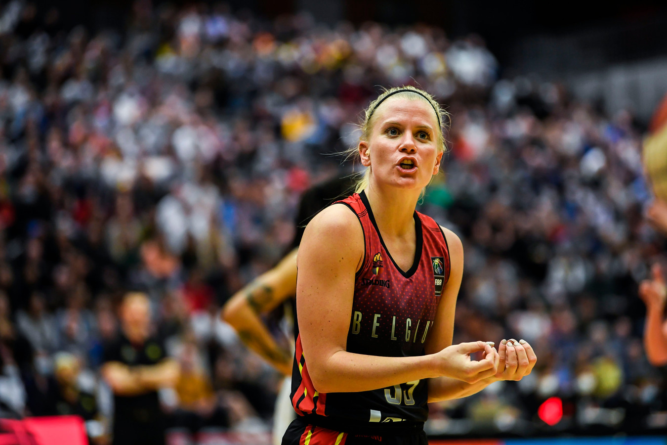 Julie Vanloo Impresse One And All With Her Terrific Performance in WNBA, A Look At Her Incredible Stats, Journey And More