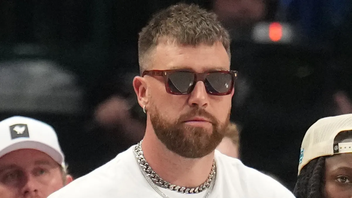 Travis Kelce Claps Back at Patrick Mahomes Over Dallas Stars Playoff Game