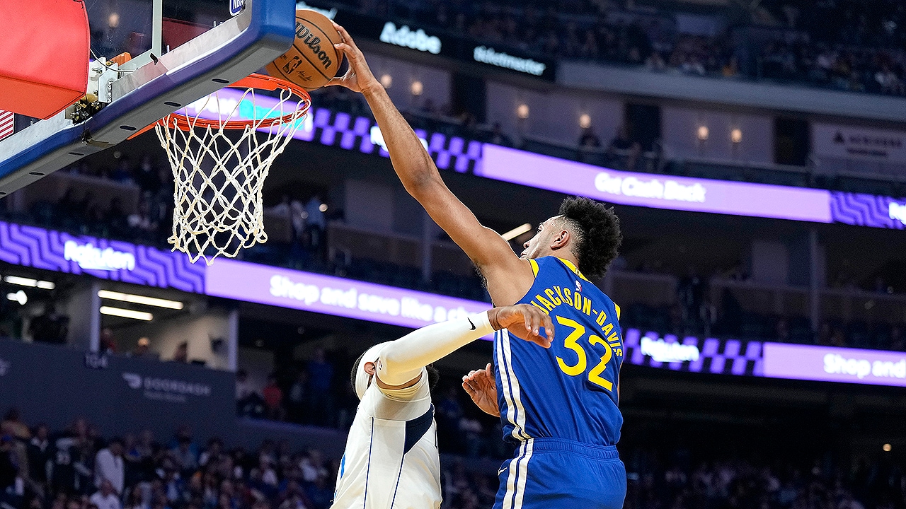 Unstoppable Mavericks Crush Timberwolves: Highlights from Game 3's Showdown