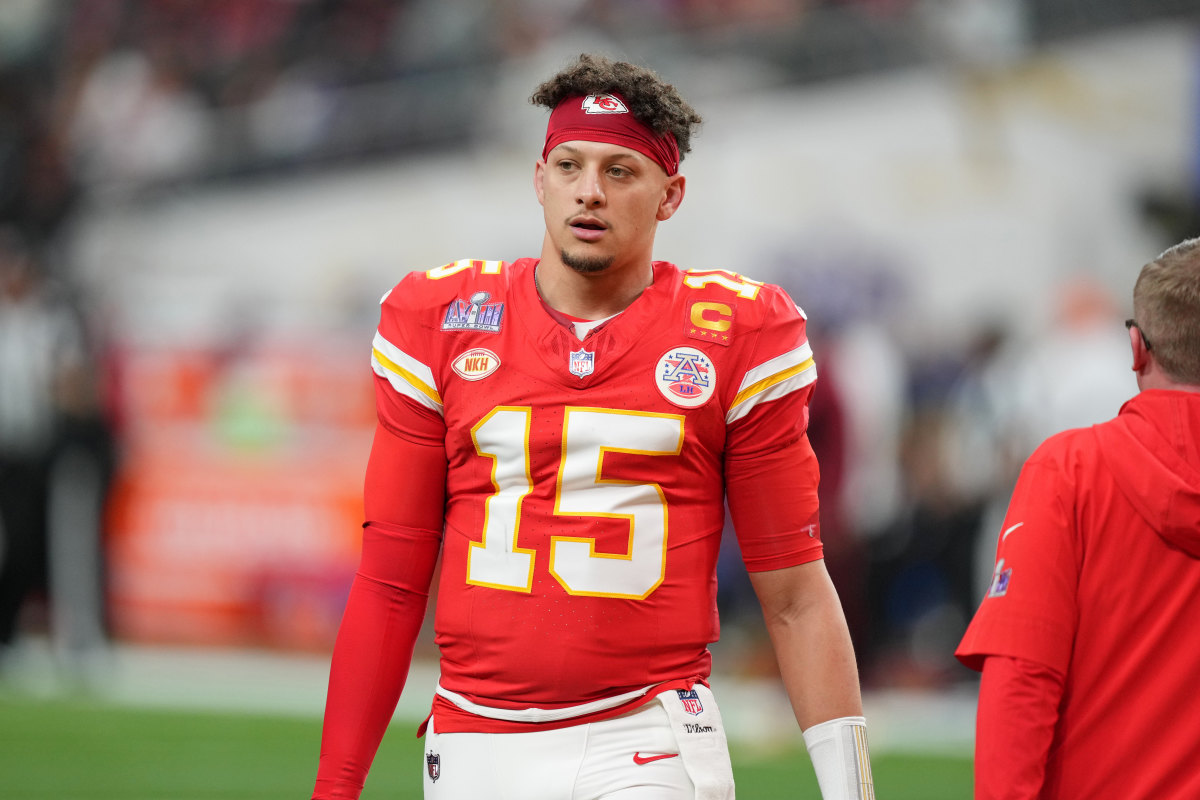 NFL News: Why Everyone’s Talking About Patrick Mahomes’ Surprising Shift from NFL Hero to Overexposed Star