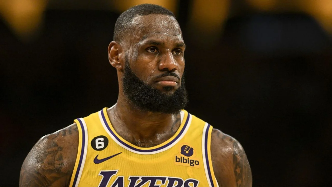 Will LeBron James Leave Los Angeles Lakers And Team Up with the Philadelphia 76ers?