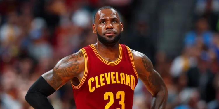 Will LeBron James Stick With $51,400,000 Deal At Los Angeles Lakers Or Step Into Free Agency? NBA Legend At Crossroads