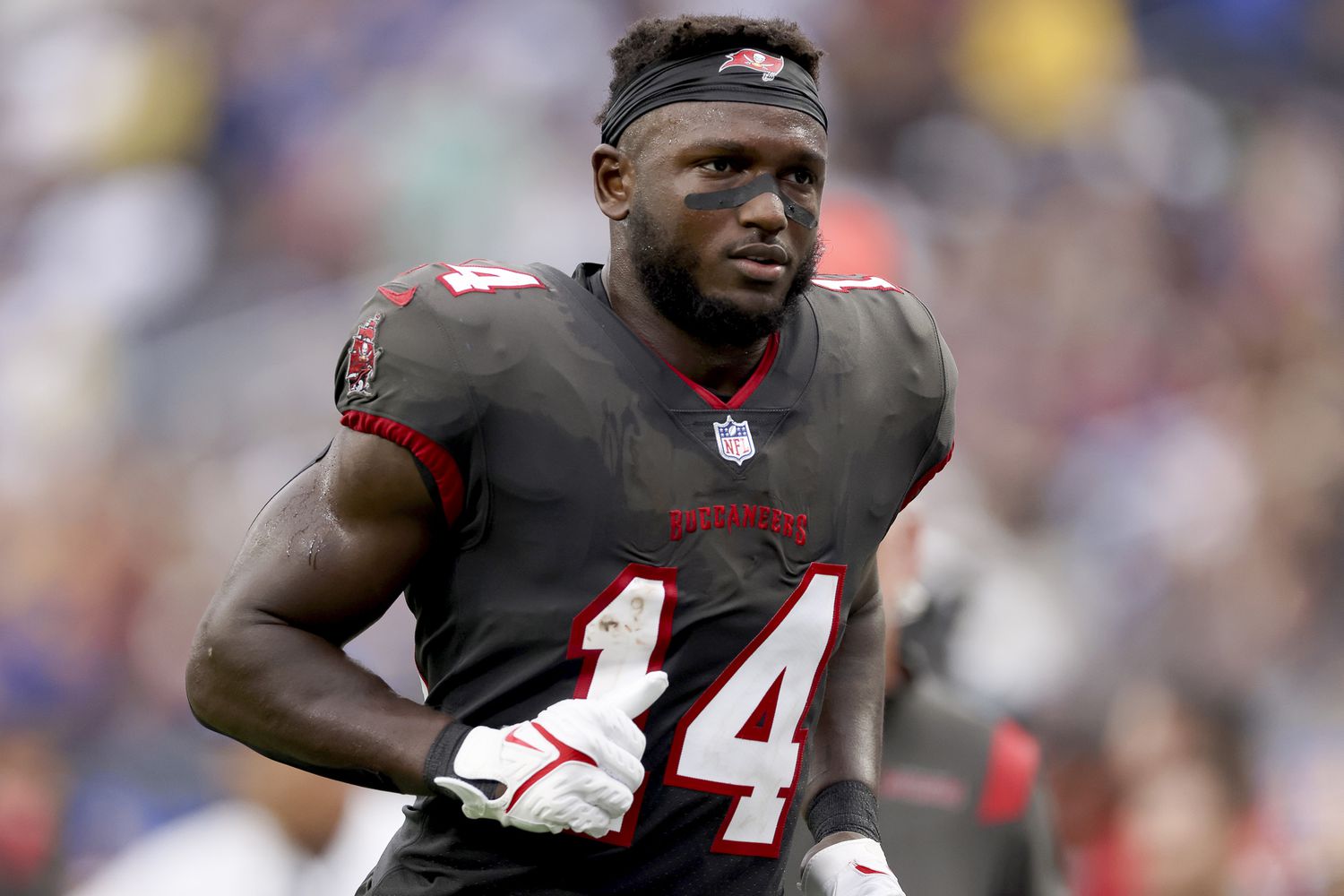 A Closer Look at Tampa Bay Buccaneers' Offseason Dynamics and Chris Godwin's Uncertain Future