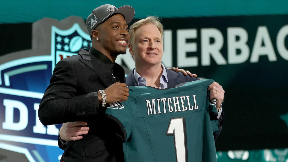 A.J. Brown's Fiery Exchange with Rookie Quinton Mitchell A Glimpse into Eagles' Spirited Minicamp