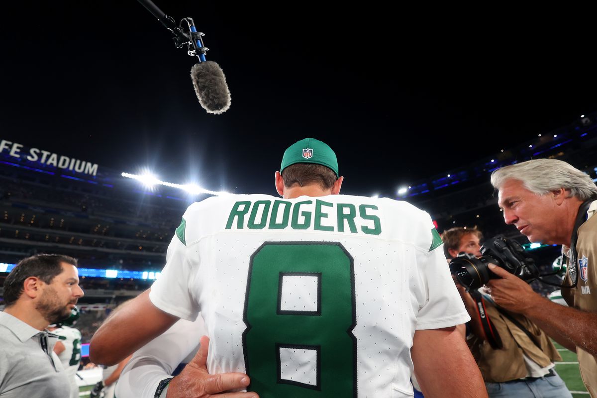 Aaron Rodgers' Latest Injury Scare What It Means for the New York Jets