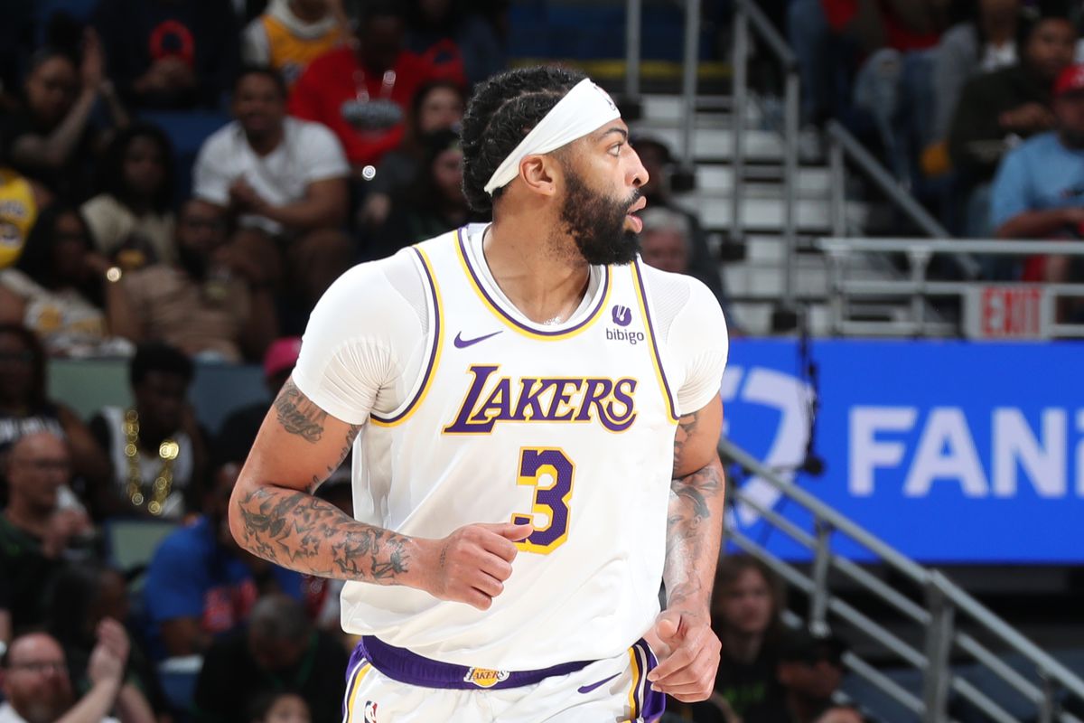 Anthony Davis Favors James Borrego Over JJ Redick for Lakers Coach Amid Controversy---