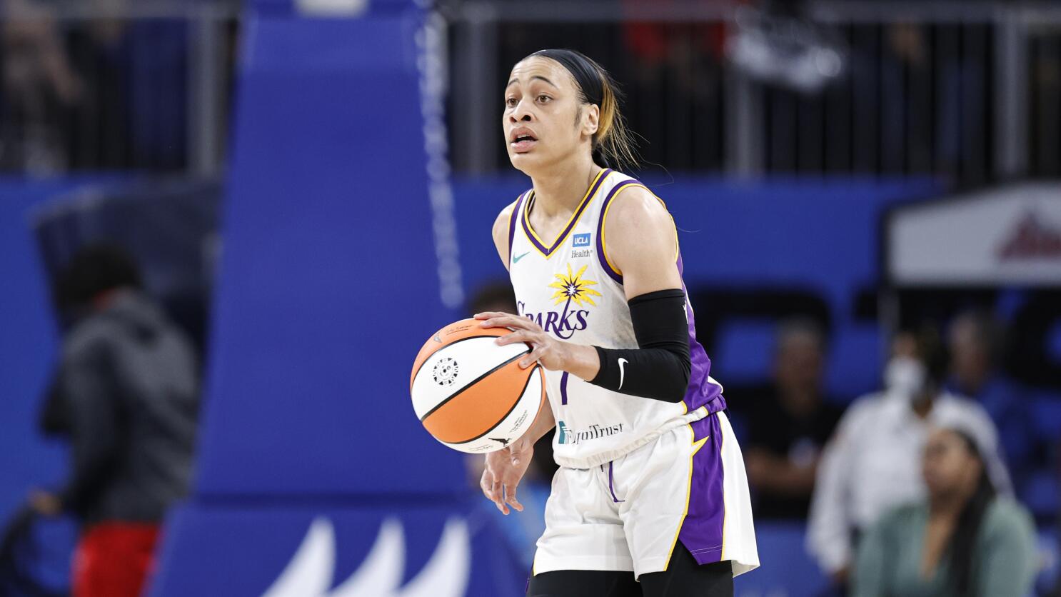 Chennedy Carter's Controversial Play Sparks Debate in WNBA Coach Weatherspoon Weighs In