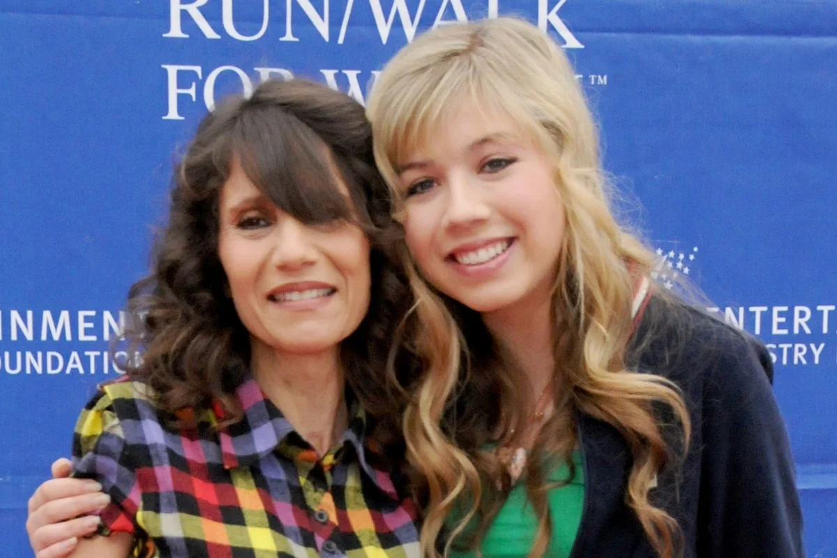 Who was Debra McCurdy? How Did Jennette McCurdy's Mother Die?