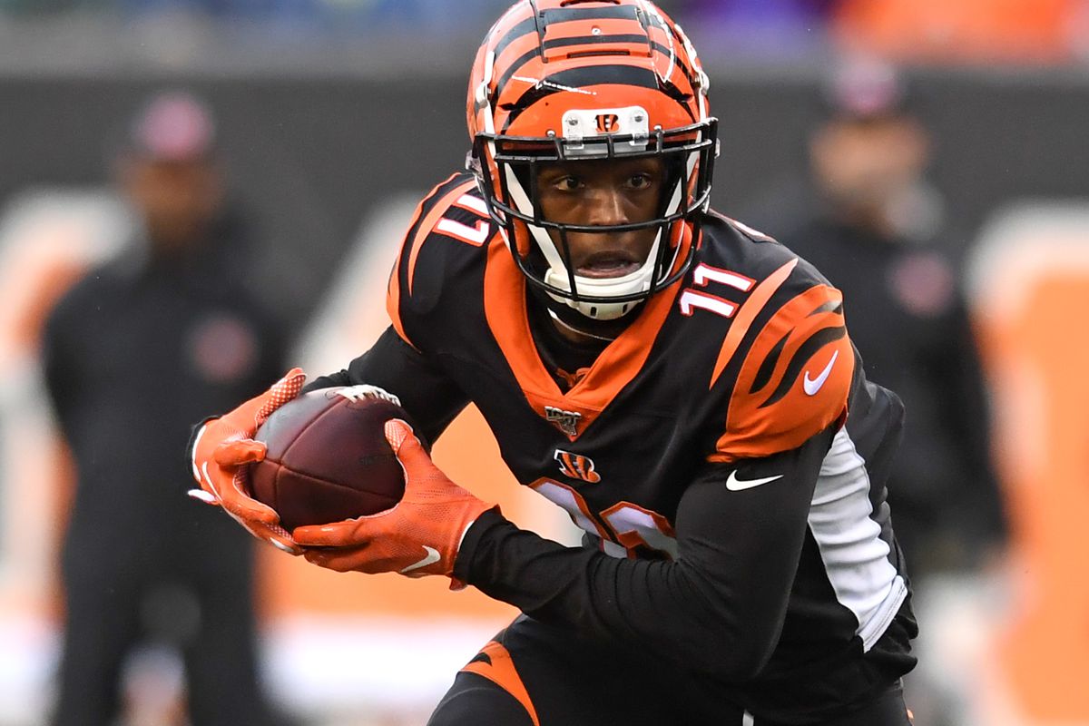 NFL News: John Ross’s $3,000,000 Redemption, Philadelphia Eagles’ Bold Gamble on Former Top-10 Wide Receiver