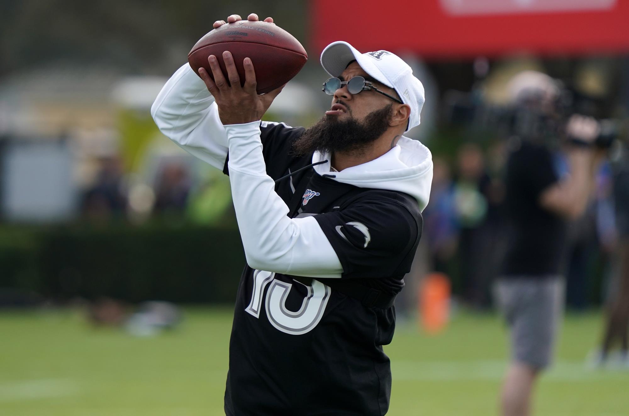 Keenan Allen Eyes Future With Bears A New Era in Chicago's Offensive Strategy