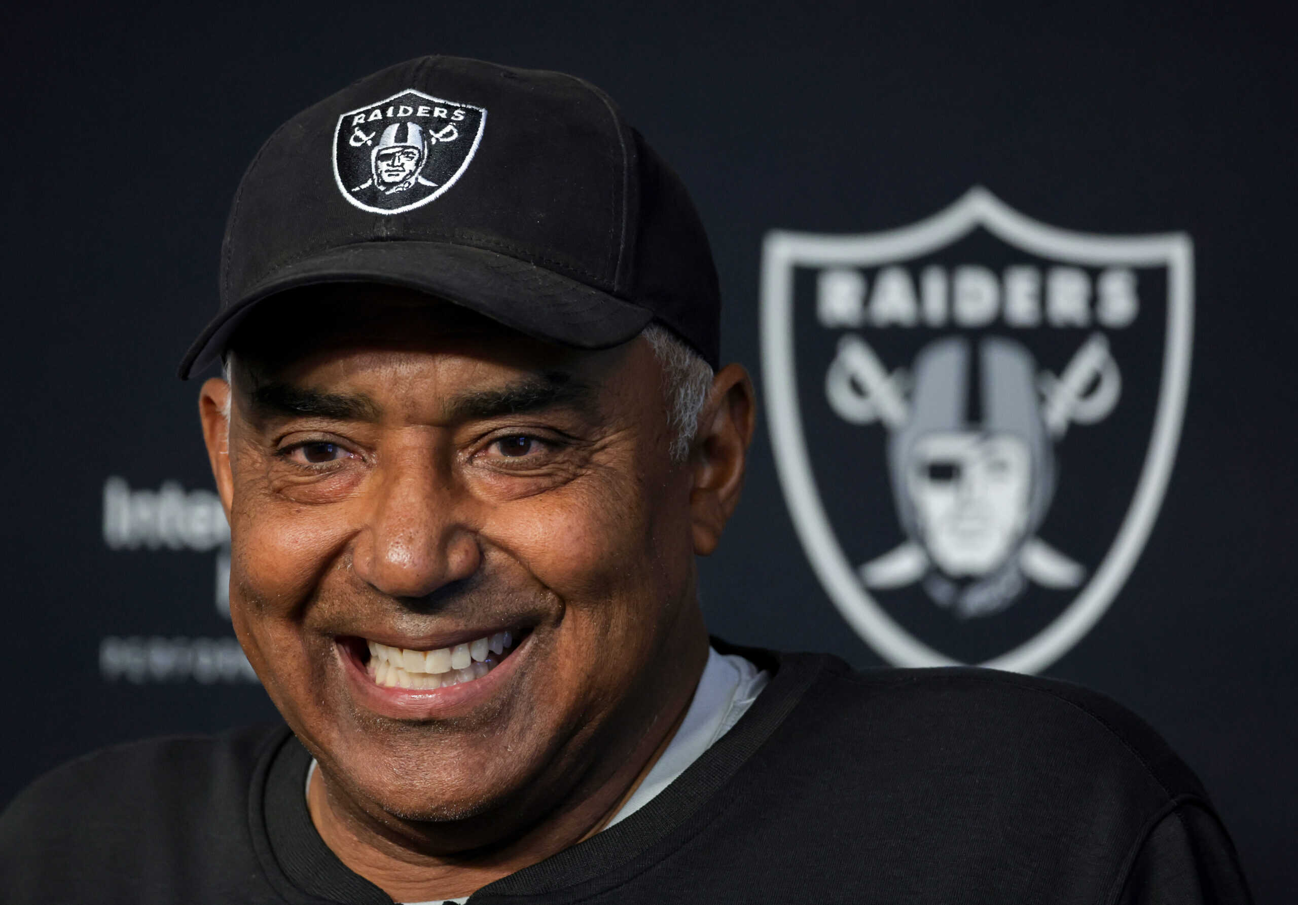  Marvin Lewis Returns to NFL Coaching A Reunion with Antonio Pierce