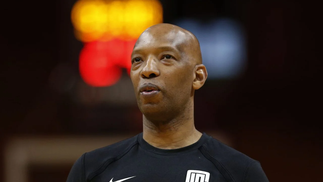 Milwaukee Bucks Target Boston Celtics’ Sam Cassell Amidst Coaching Shake-Up