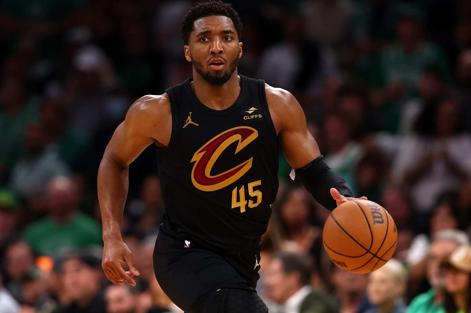 Cleveland Cavaliers Not Very Motivated To Trade Donovan Mitchell ...