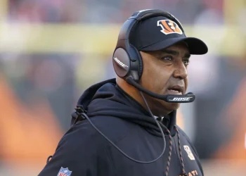 NFL Comeback: Marvin Lewis Teams Up with Antonio Pierce to Revamp Raiders' Strategy