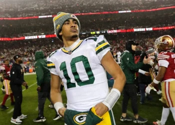 NFL News: Green Bay Packers' Jordan Love - Unwavering Commitment Amid Contract Talks Sparks Hope for 2024 Super Bowl Run