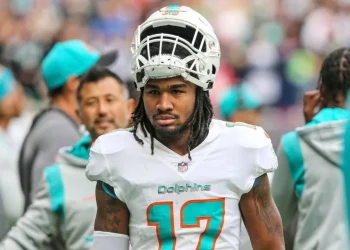 NFL News: Miami Dolphins Secure Future with Jaylen Waddle's $84,750,000, A Power Move for NFL Dominance