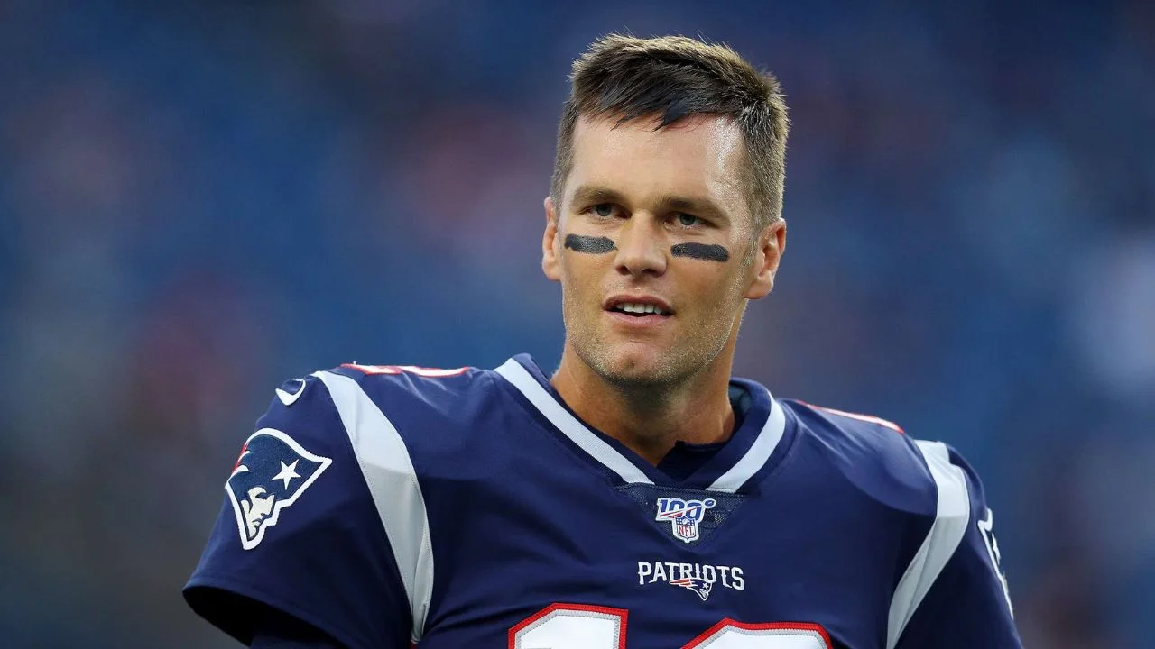 NFL News Tom Brady's Contract Worth 375,000,000 With Fox Sports Would