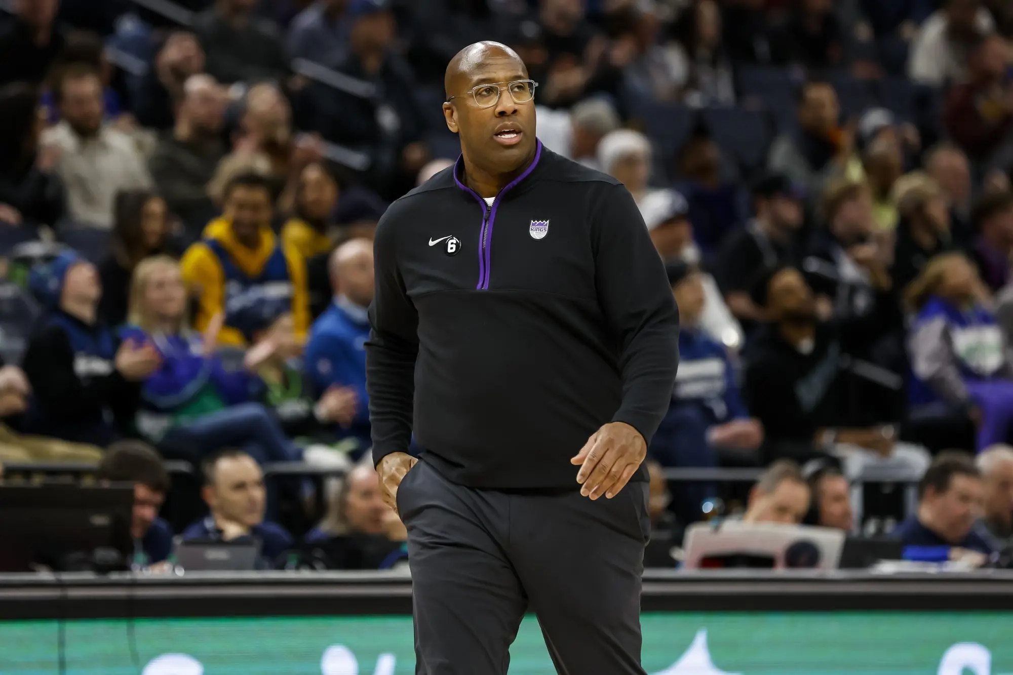 Sacramento Kings Stake Their Future with Mike Brown: A Strategic Move Amidst NBA Tensions