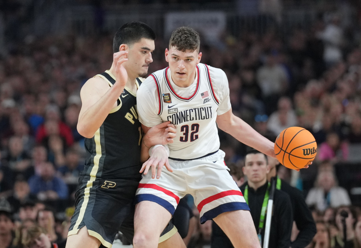 San Antonio Spurs Plan Blockbuster Trade For All-Star Guard Darius Garland