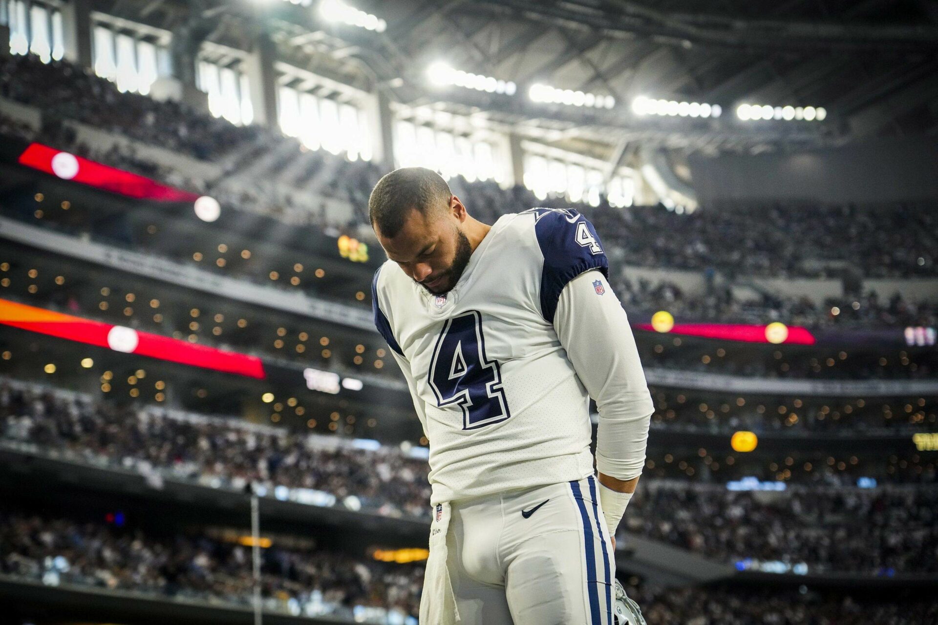 The Dallas Cowboys' Commitment to Dak Prescott: A Closer Look at Their Strategic Silence