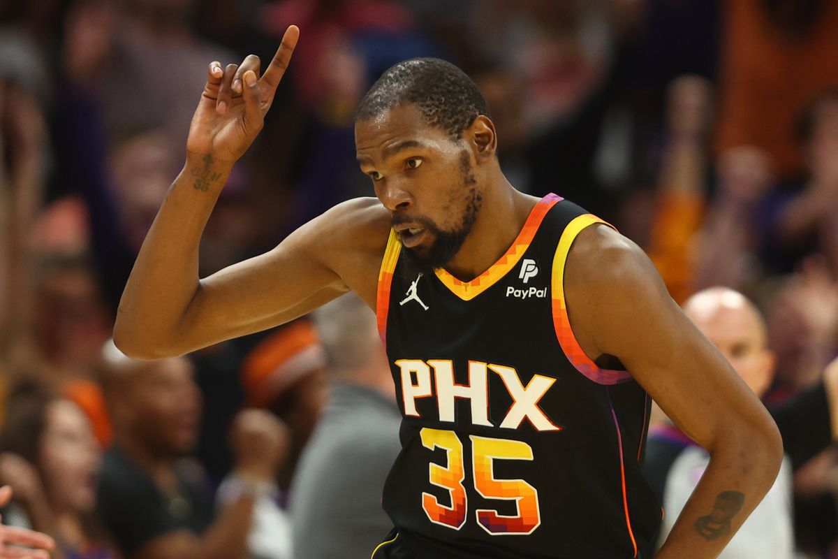 Phoenix Suns Face Major Dilemma, Trade Kevin Durant To Golden State Warriors?