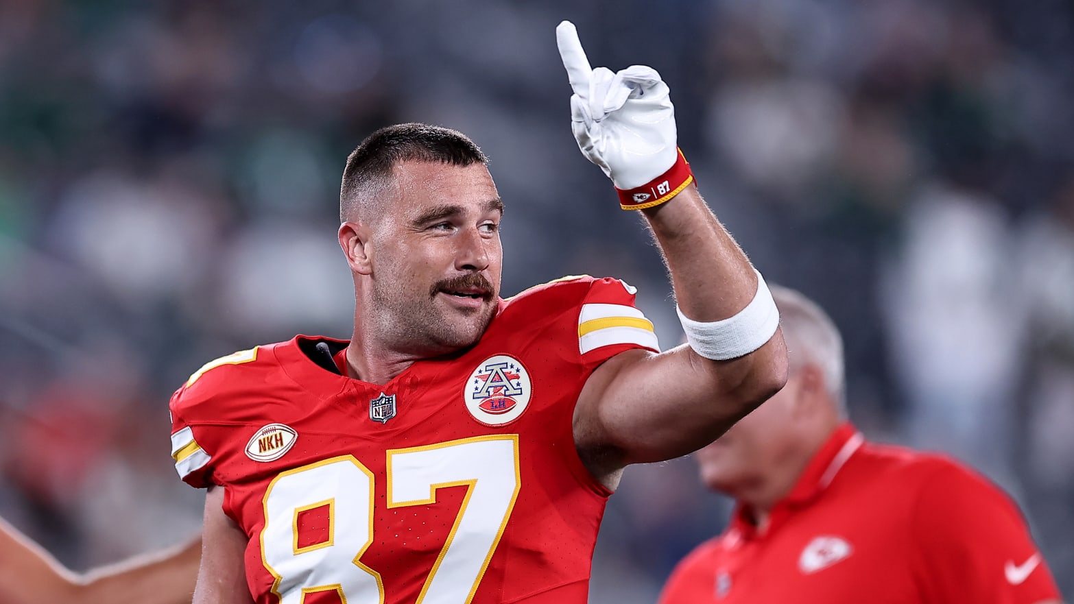 NFL News: Travis Kelce and Taylor Swift’s High-Profile Romance, Kansas City Chiefs Star’s Barber Reveals Heartwarming Insights