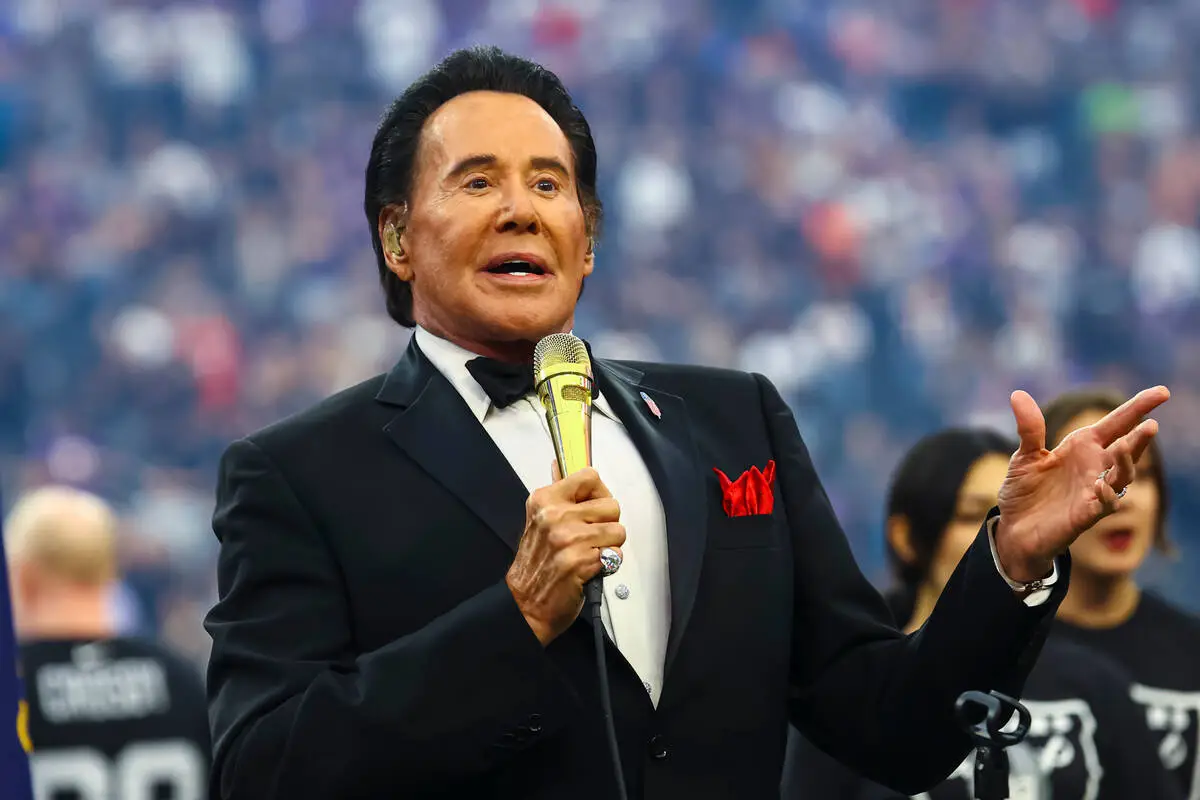 Wayne Newton, singer