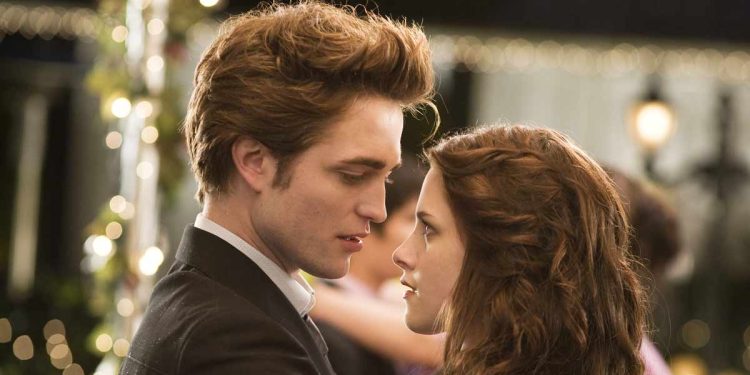 Kristen Stewart Talks Challenges Playing Bella in Twilight: A Look Inside Her Struggles and Triumphs