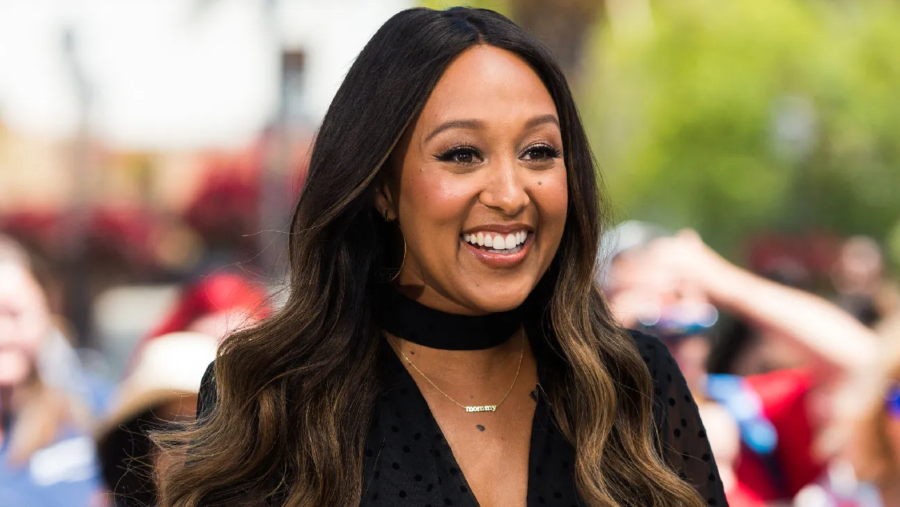 Tamera Mowry, actor