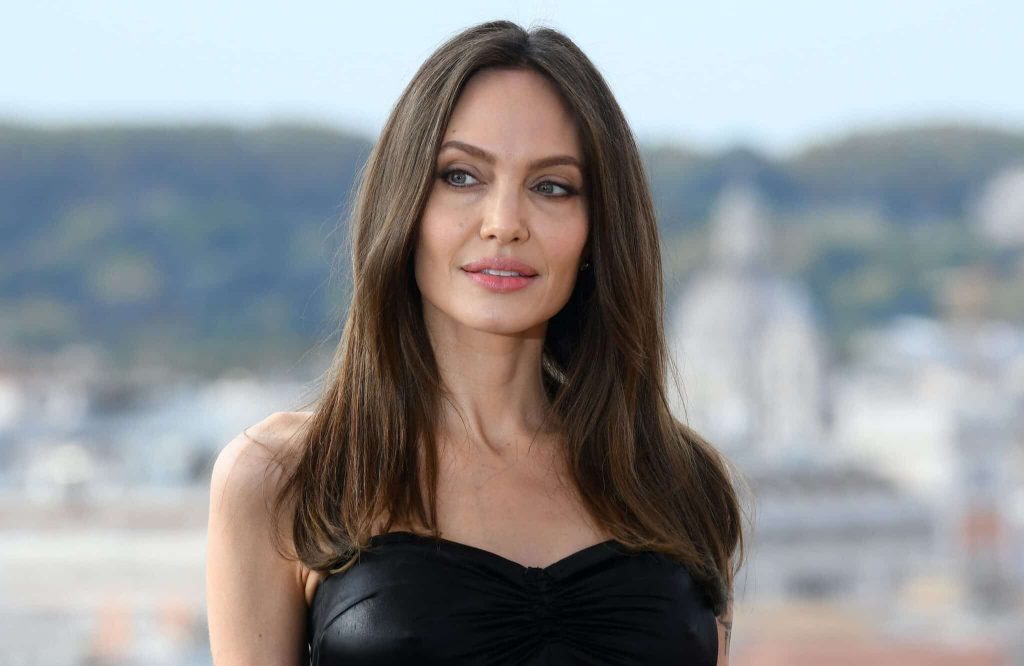 Angelina Jolie’s Heartbreaking Path to Stardom: How a Troubled Childhood Shaped Her Acting Career and Life Mission