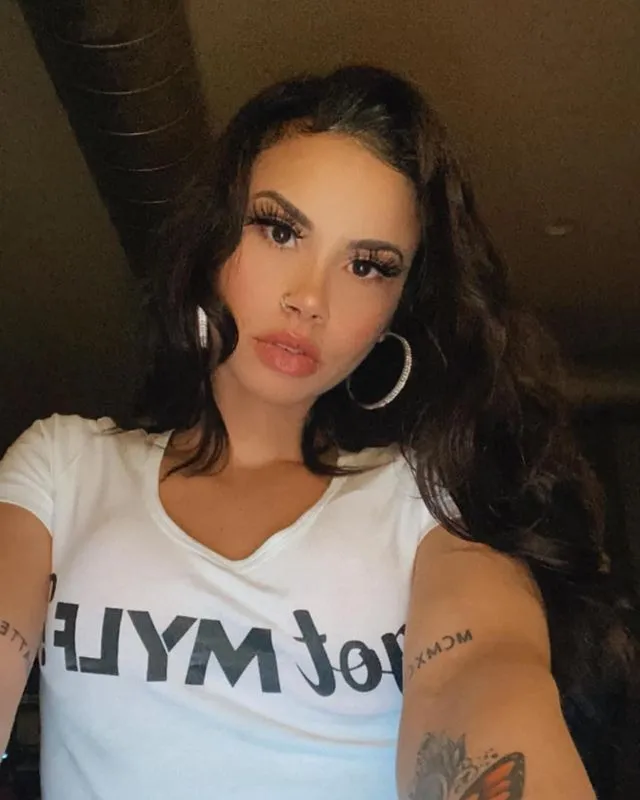 Ari Alectra’s Age, Controversy, Boyfriend, OnlyFans