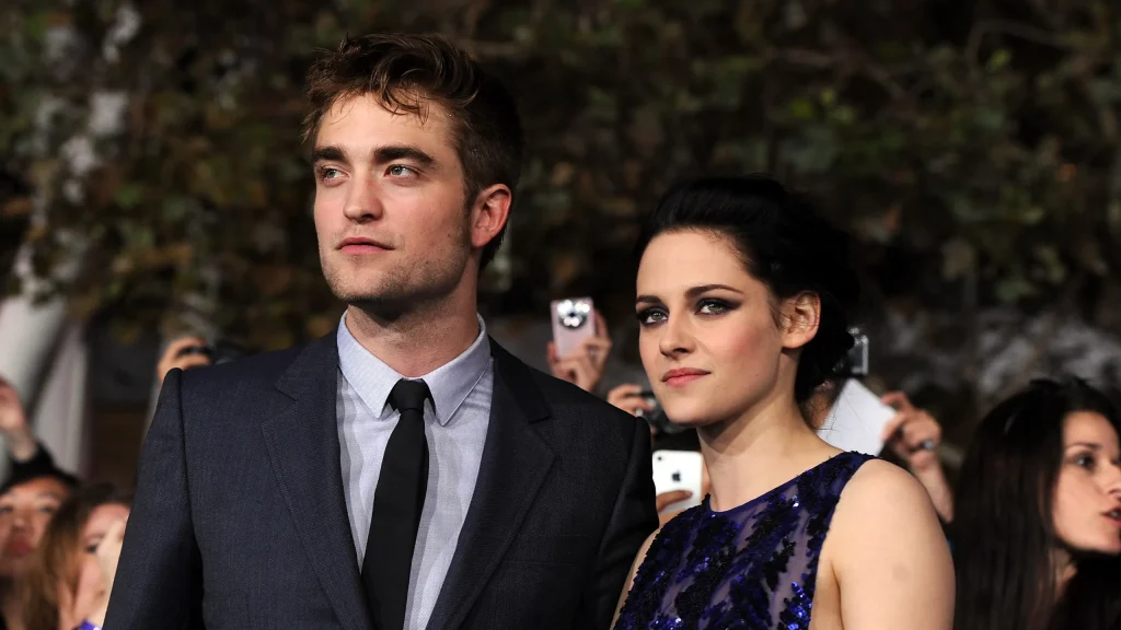 Robert Pattinson’s Hilarious Critiques of Twilight: How His Disdain for the Vampires Became a Hollywood Sensation